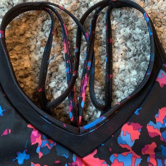 Lululemon Sports Bra - Picture 10 of 11